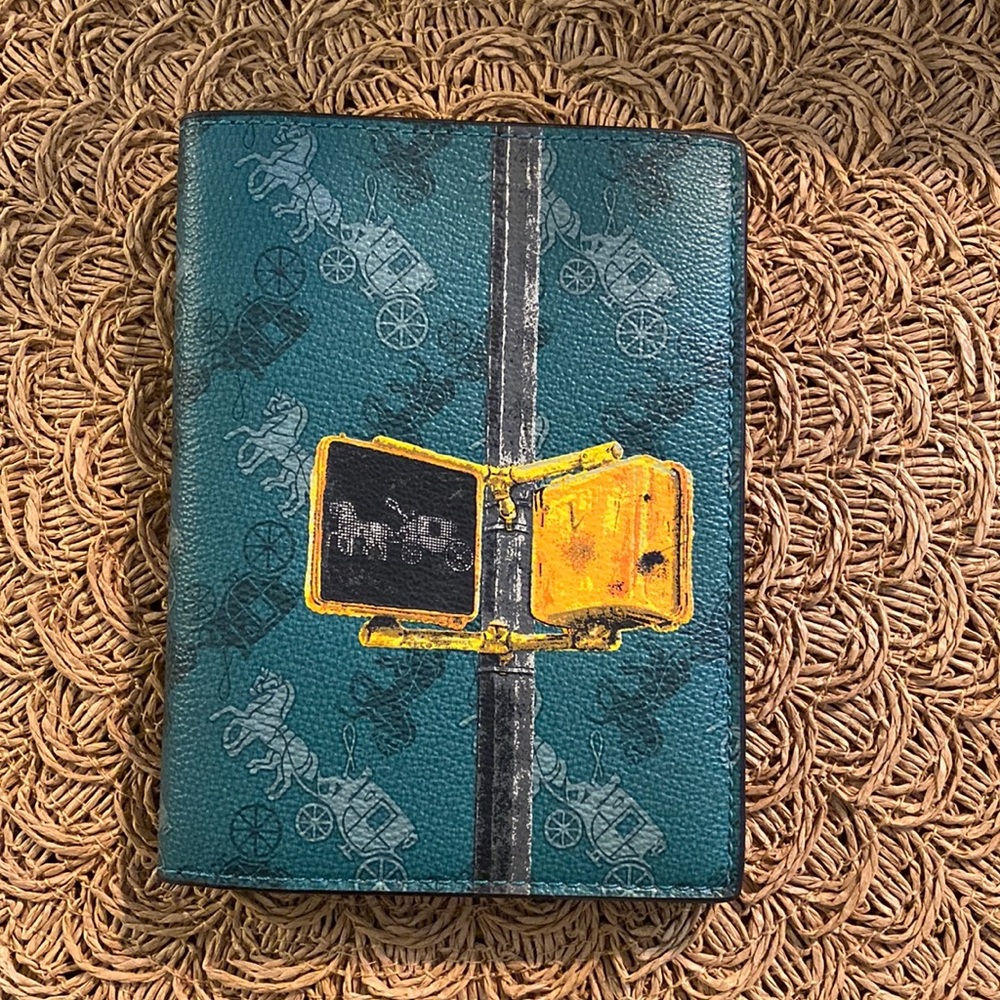 NWOT Coach passport case